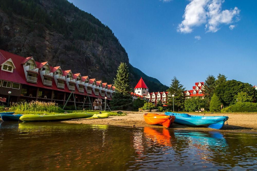 Three Valley Lake Chateau Ревелсток Екстер'єр фото